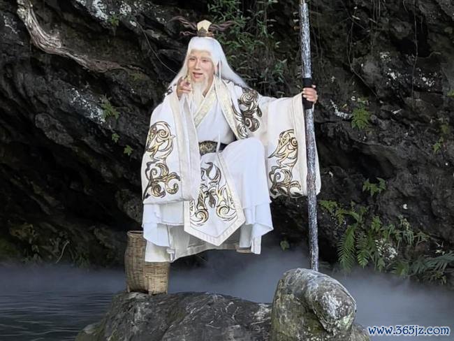 杭州景区又出爆款NPC 自带天庭混响